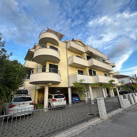 Apartmani Palada Poljica  Eksteriør bilde
